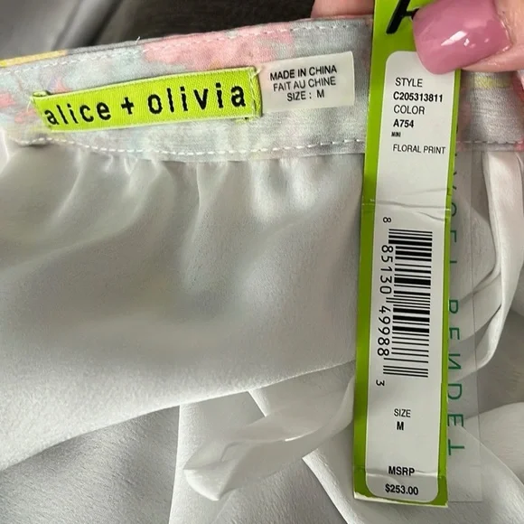 Alice & Olivia pastel floral pleated mini skirt M NWT - Picture 5 of 6